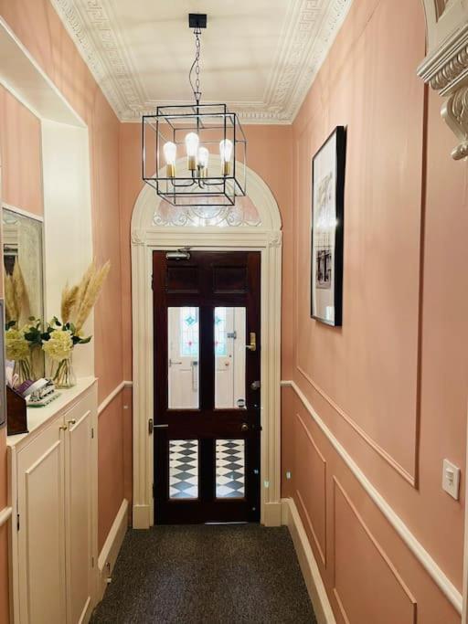 Stunning Seafront Apartment ブライトン エクステリア 写真